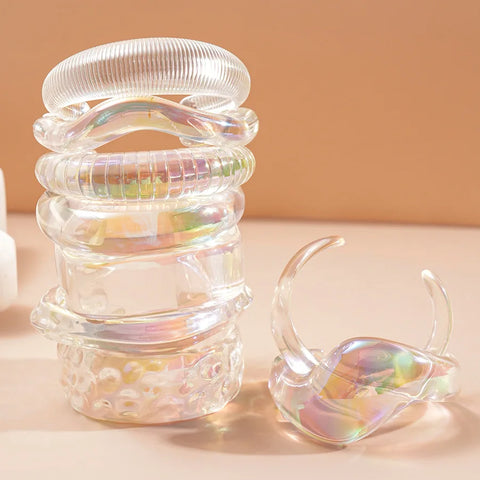 LUCENT Acrylic Cuff