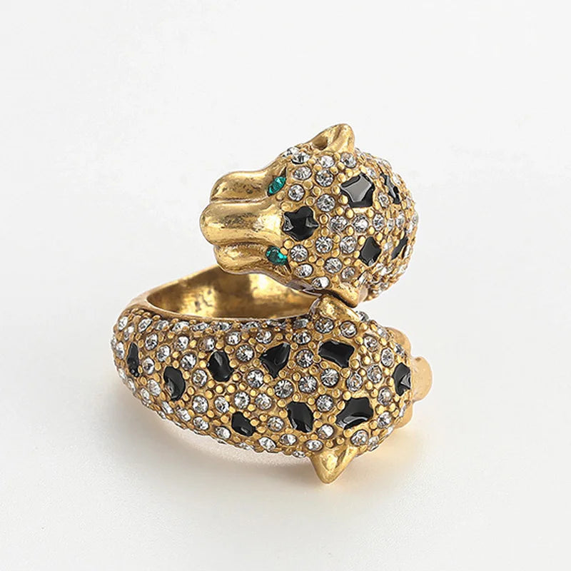 SPOTTE Crystal Cocktail Ring Main image