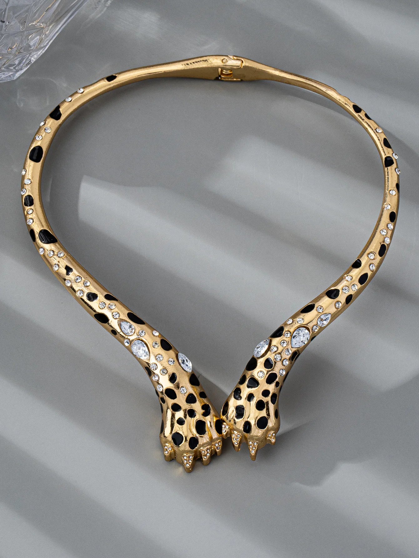PROWL Collar Necklace Main image