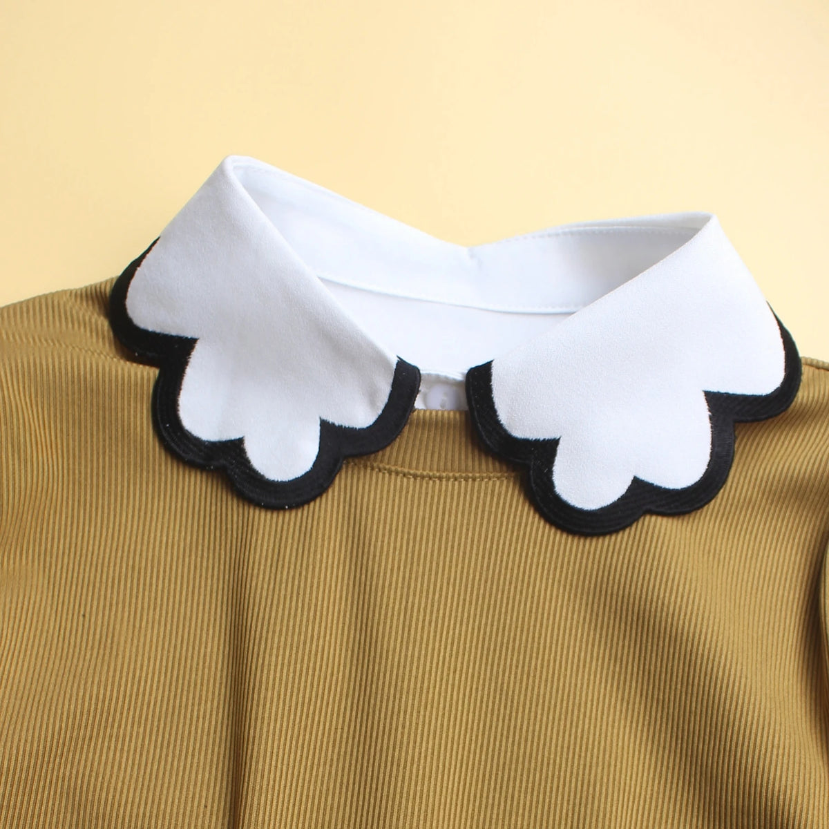 QUAINTE Dickie Collar-Collar-SAINT CHIC-Scallop Black-SAINT CHIC