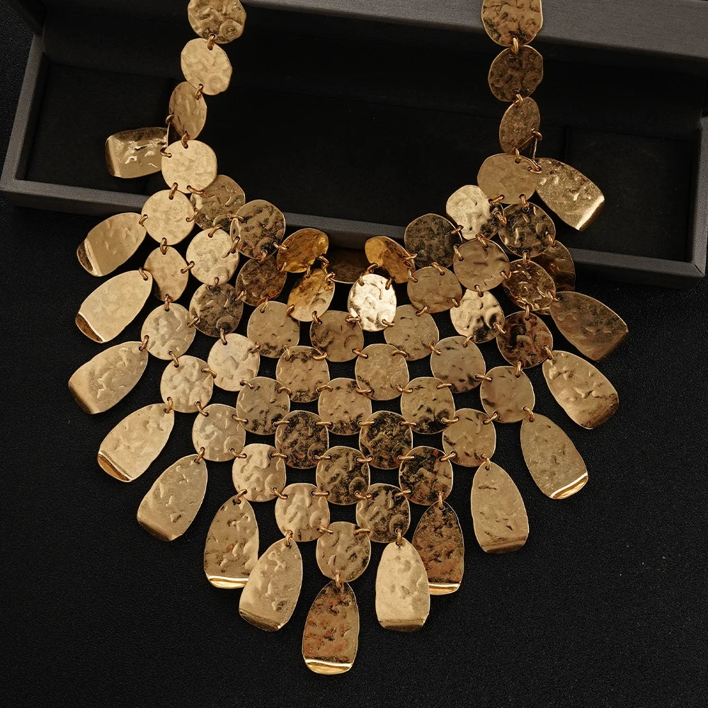 AURA Sculpted Collar Necklace Secondary image