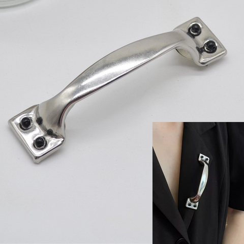 HANDLE Brooch Pin