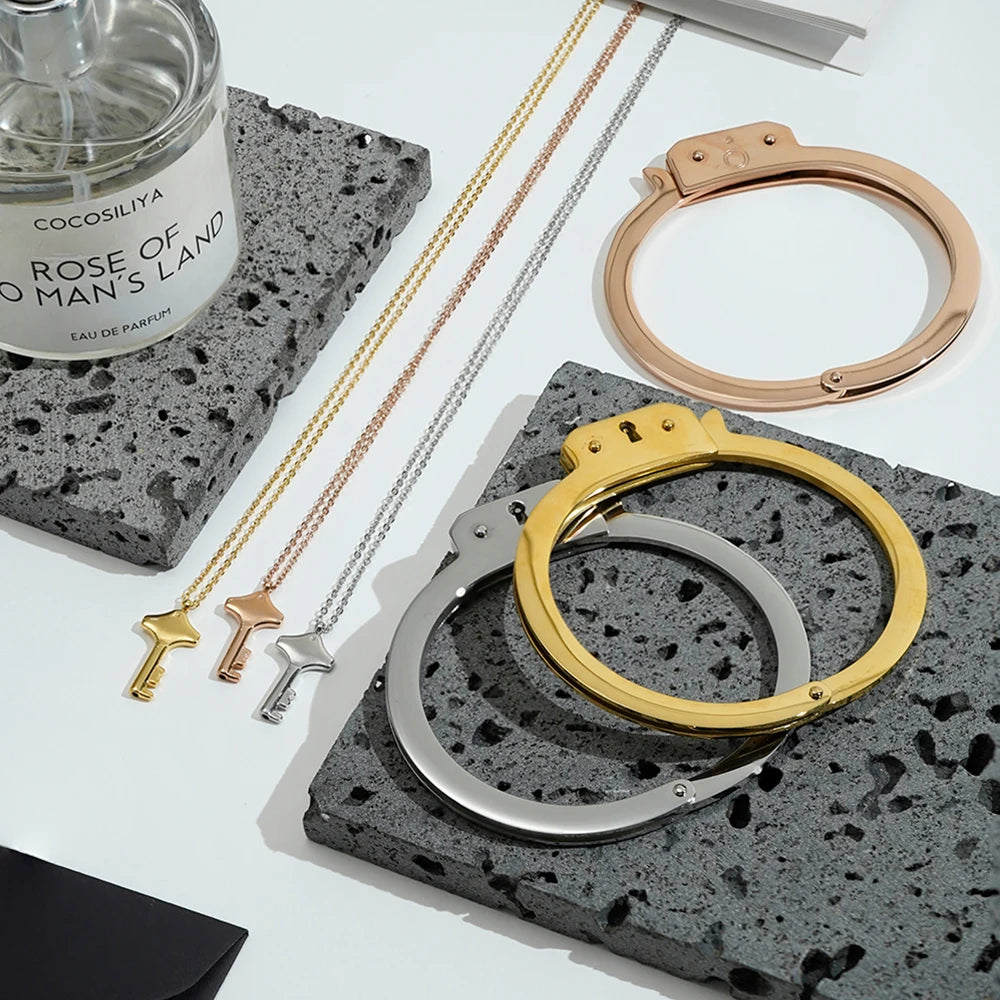 LOCK & KEY Bond Cuff + Necklace Set Secondary image