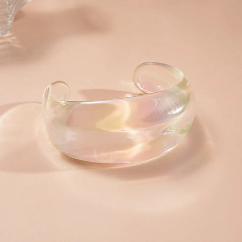 LUCENT Acrylic Cuff