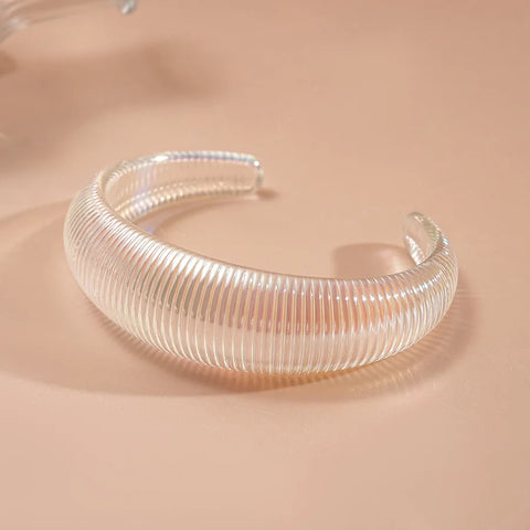 LUCENT Acrylic Cuff